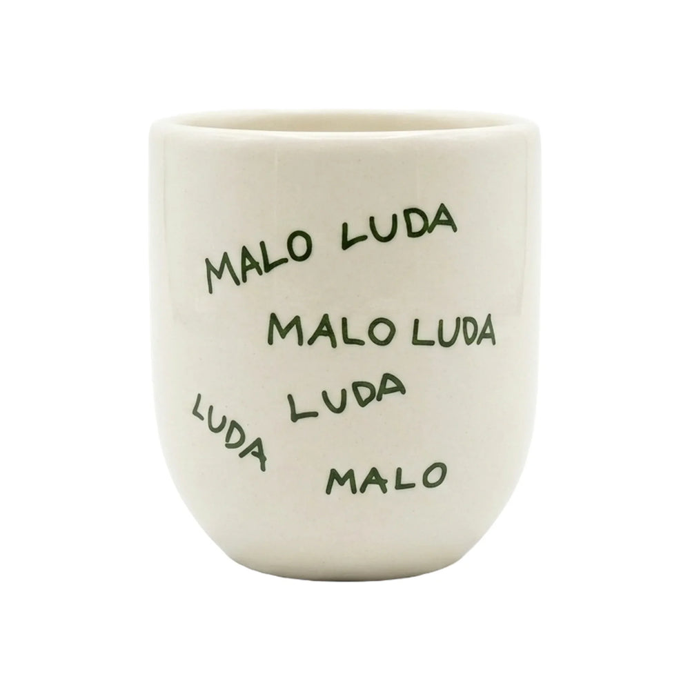 Sisi Šalica Malo Luda