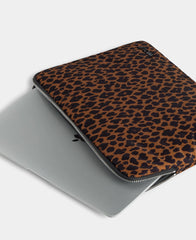 Wouf Etui za laptop Leo 13" i 14'' u upotrebi s macbookom