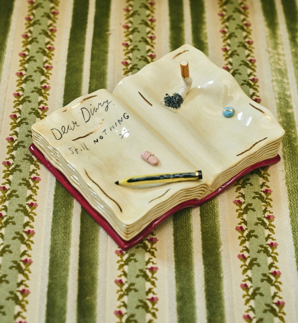 Anna + Nina Pladanj - Dear Diary - u ambijentu