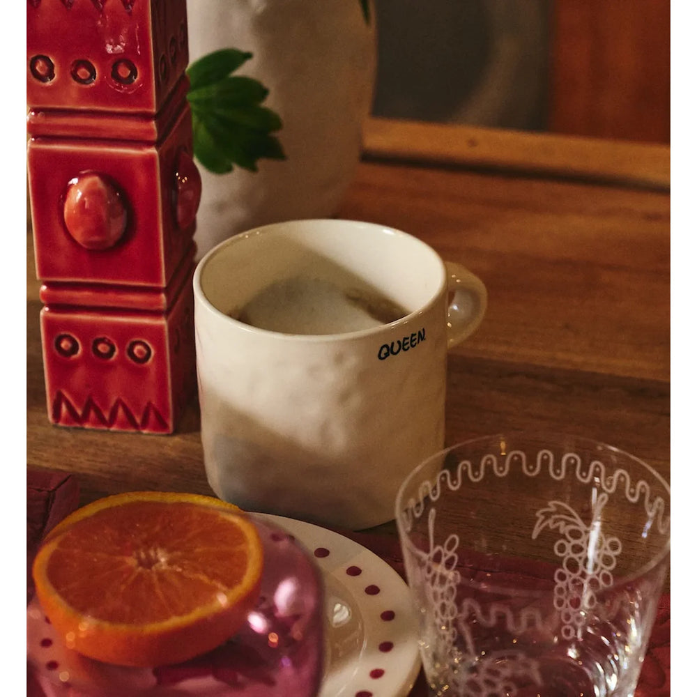 Anna + Nina Šalica za čaj - Queen