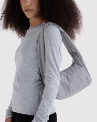 Baggu Meringue Torba - Fog - na modelu