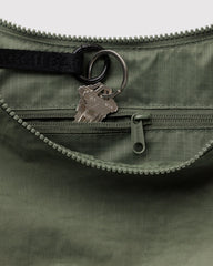 Baggu Nylon Torba preko tijela - Caper - detalj