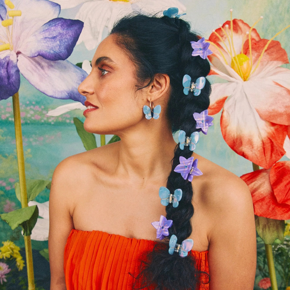 Coucou Suzette Naušnice Lavender Butterfly na modelu