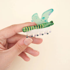 Kopča za kosu Green Dragonfly - nošenje u kosi