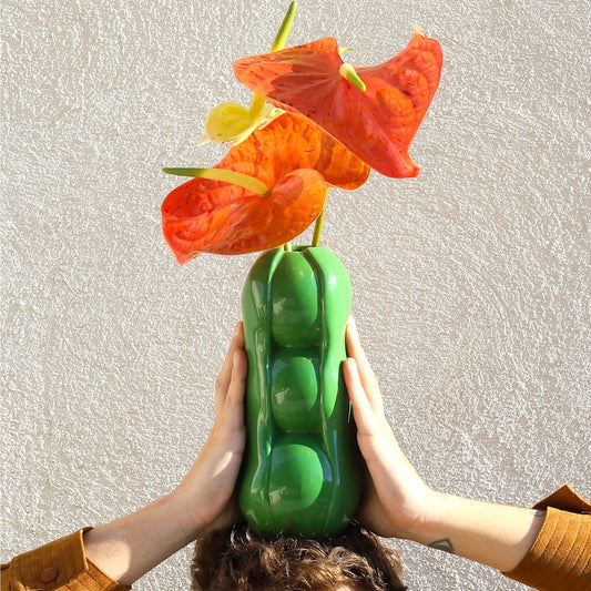 Fluid Market Peas ceramic vase