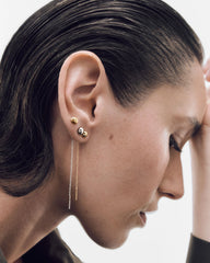 PDPAOLA Naušnice Lyra - Gold Plated - na uhu modela