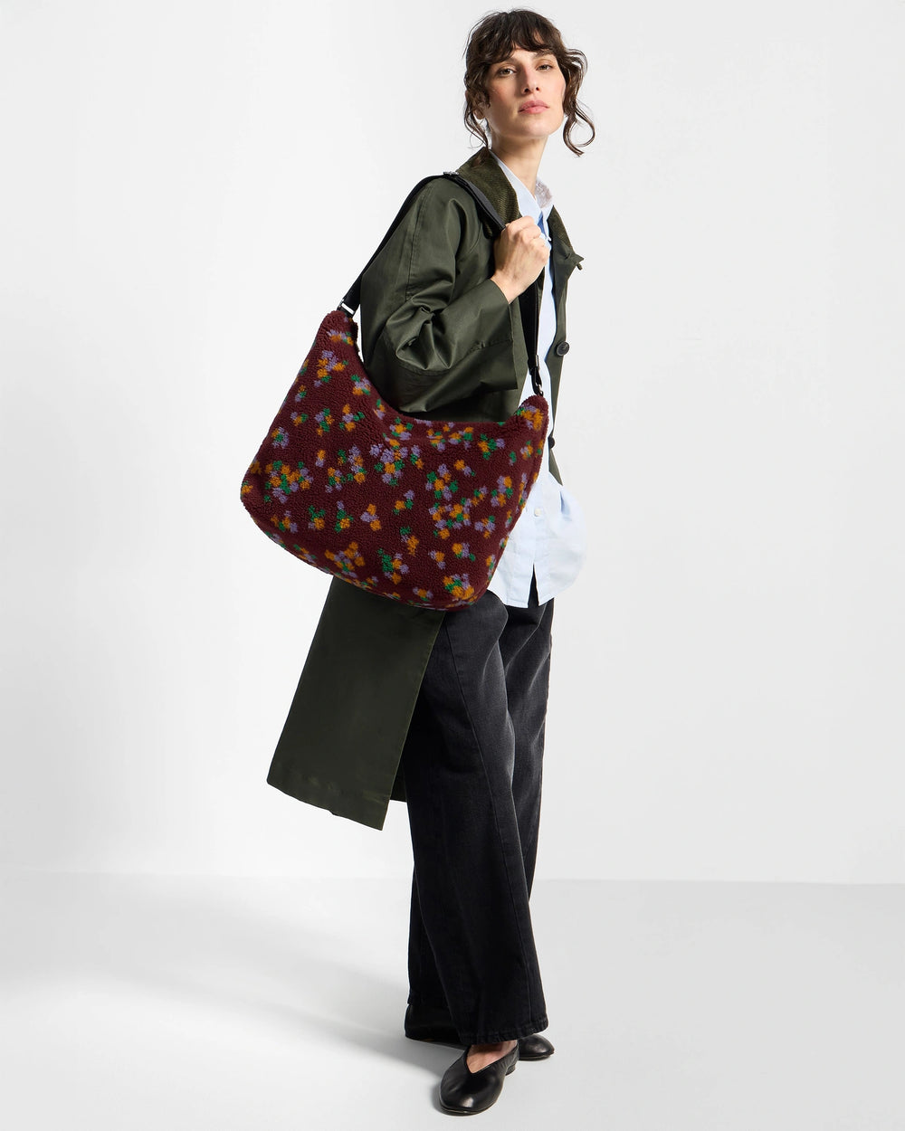 Wouf Hobo torba Ella - na modelu