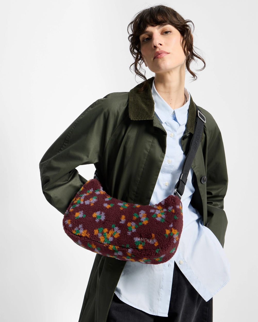 Wouf Torbica Ella - preko ramena modela